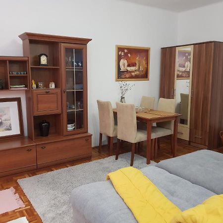 Ravagy Apartman Кечкемет Екстер'єр фото
