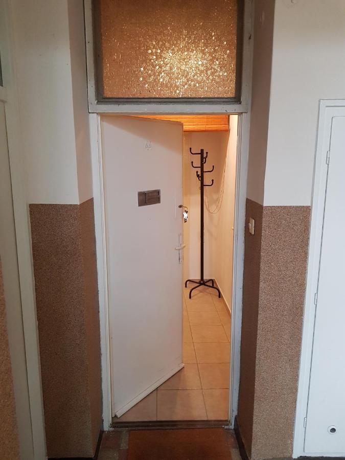 Ravagy Apartman Кечкемет Екстер'єр фото